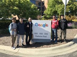 Những chàng trai trẻ ước mơ ra biển lớn